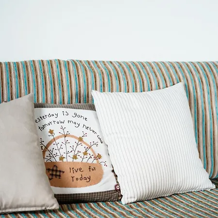 Castello فيلة كاريستوس