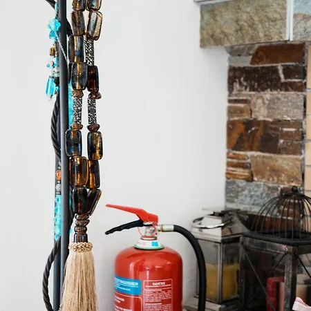 Castello فيلة كاريستوس