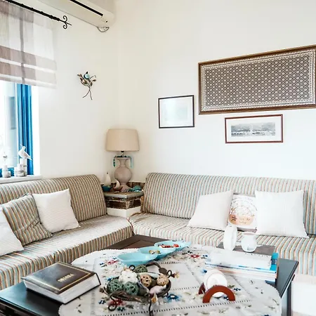 Castello Villa Karystos (Evia)